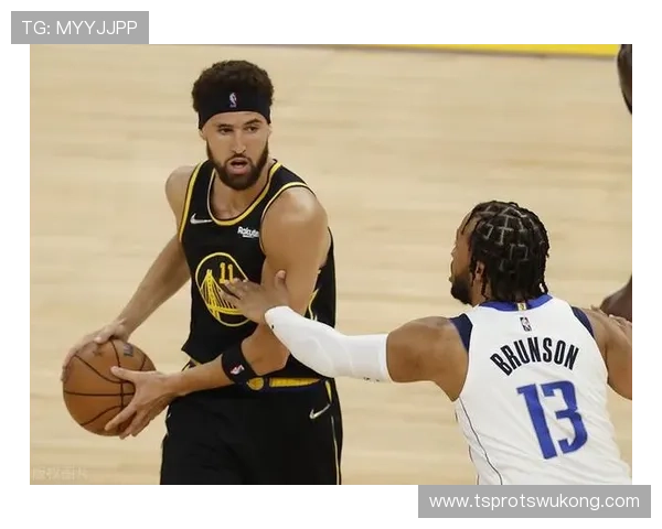 克莱·汤普森三分命中率提升显著，挡拆拉开空间助勇士攻坚转换效率跃升