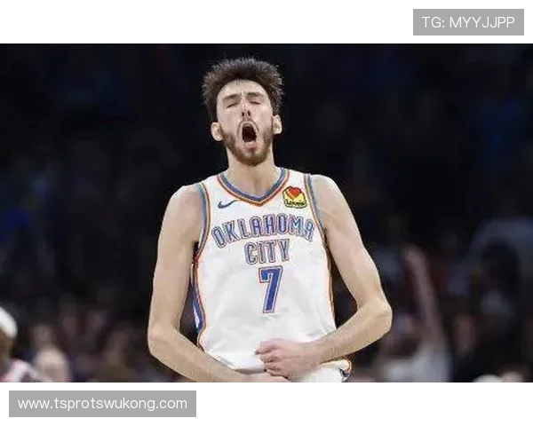 切特·霍姆格伦挡拆制造错位提升内线得分效率明显拉开差距