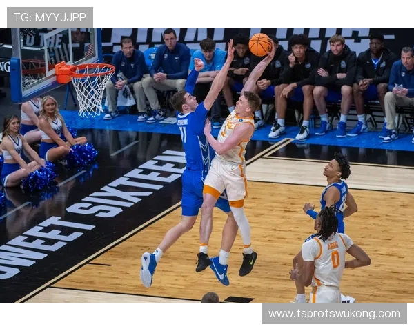 安德鲁·威金斯无球跑位助攻率提升，季后赛防守影响显著