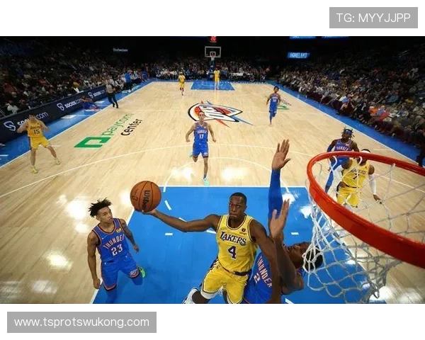 拉简·隆多无球跑动提升组织效率，关键时刻策动反击更胜昔日